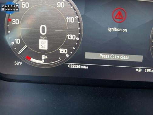 2023 Land Rover Defender SE