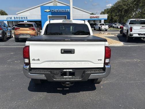 Ice 2023 Toyota Tacoma SR5