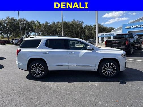 2021 GMC Acadia Denali