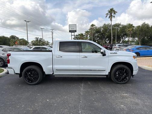 Polar White 2026 Chevrolet Silverado 1500 High Country