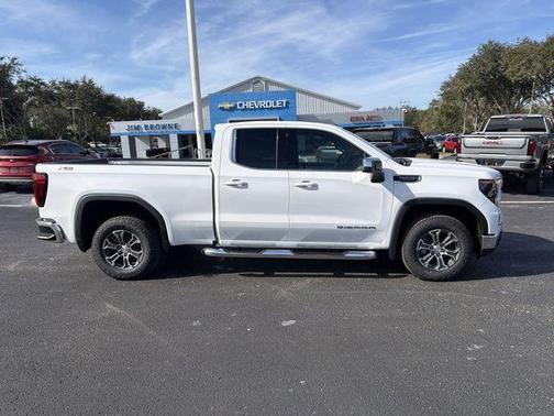 Summit White 2026 GMC Sierra 1500 SLE