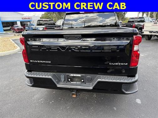 2022 Chevrolet Silverado 1500 Custom