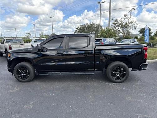 2022 Chevrolet Silverado 1500 Custom