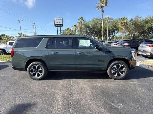 Midnight Pine 2026 GMC Yukon XL AT4 Ultimate