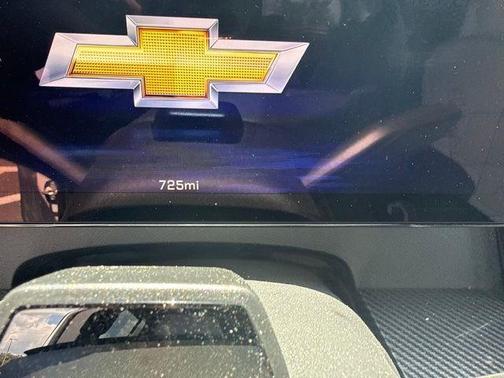 Polar White 2026 Chevrolet Traverse High Country