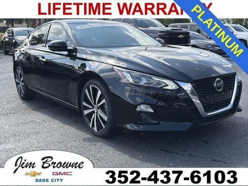 Super Black Clearcoat 2020 Nissan Altima 2.5 Platinum