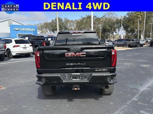 2024 GMC Sierra 2500 Denali