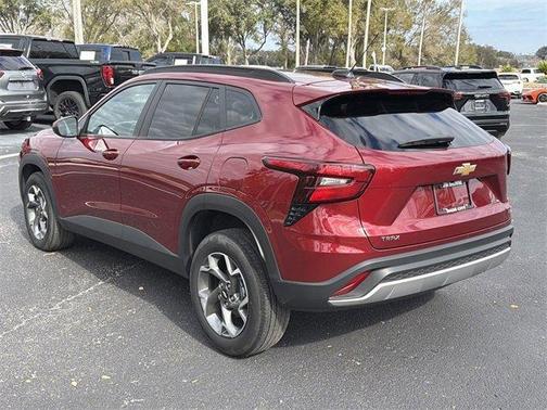 2025 Chevrolet Trax LT