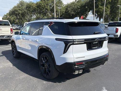 Polar White 2026 Chevrolet Traverse RS
