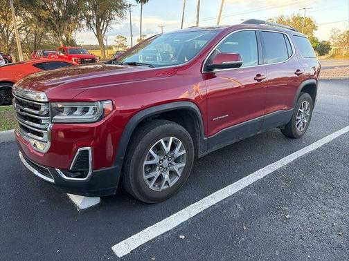 2022 GMC Acadia SLT