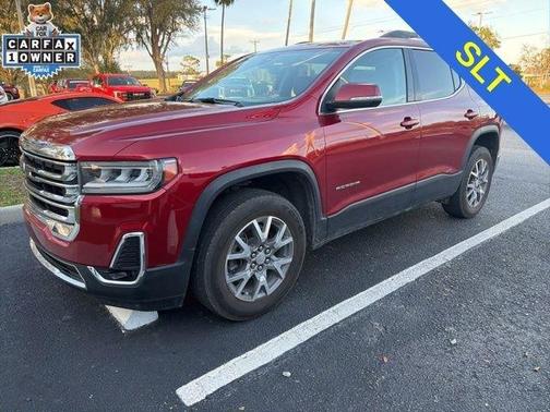 Red 2022 GMC Acadia SLT