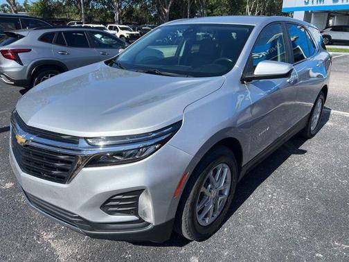 Silver Ice Metallic 2022 Chevrolet Equinox 1LT
