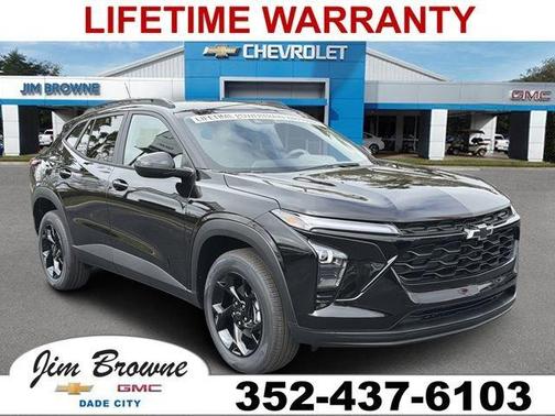 Mosaic Black Metallic 2026 Chevrolet Trax LT