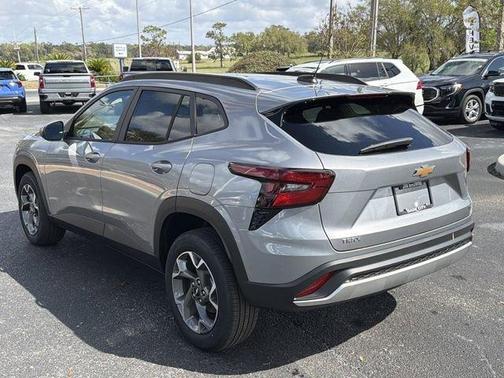 Sterling Gray Metallic 2026 Chevrolet Trax LT