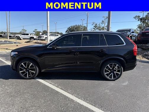 2021 Volvo XC90 T6 Momentum 7 Passenger