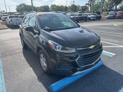 Mosaic Black 2019 Chevrolet Trax LT
