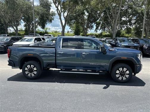 2025 GMC Sierra 2500 Denali