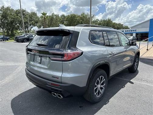 2025 GMC Acadia AT4