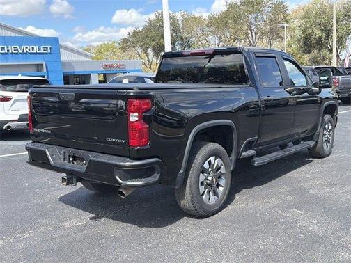 2022 Chevrolet Silverado 2500 Custom