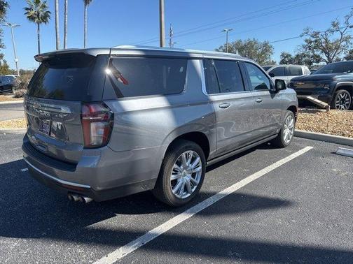 2021 Chevrolet Suburban High Country