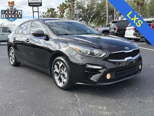 Aurora Black Pearl 2021 Kia Forte LXS