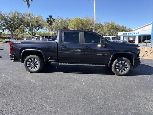 Dark Ash Metallic 2024 Chevrolet Silverado 2500 Custom