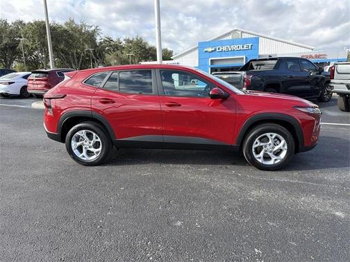 2026 Chevrolet Trax LS