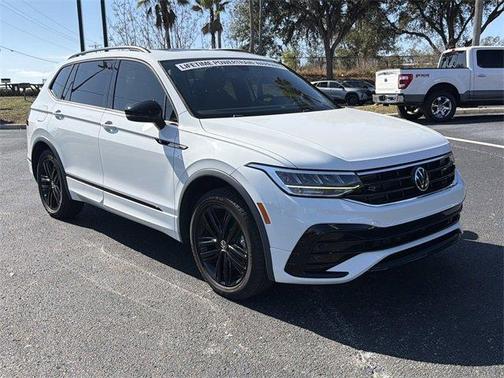 2022 Volkswagen Tiguan 2.0T SE R-Line Black