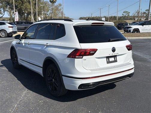2022 Volkswagen Tiguan 2.0T SE R-Line Black