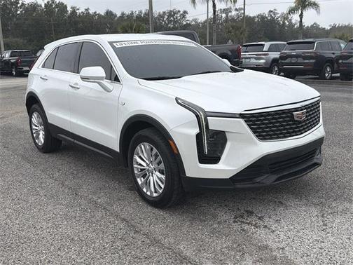 2024 Cadillac XT4 Luxury