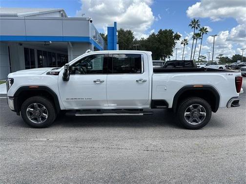 2025 GMC Sierra 2500 SLT