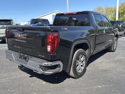 Onyx Black 2026 GMC Sierra 1500 SLE