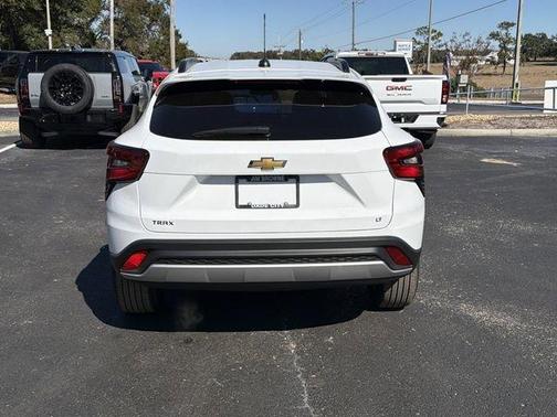 Summit White 2026 Chevrolet Trax LT