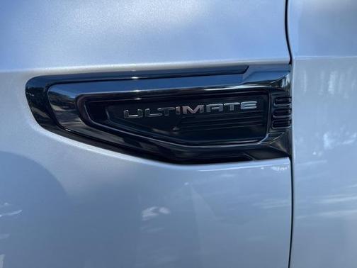 2025 GMC Yukon Denali Ultimate