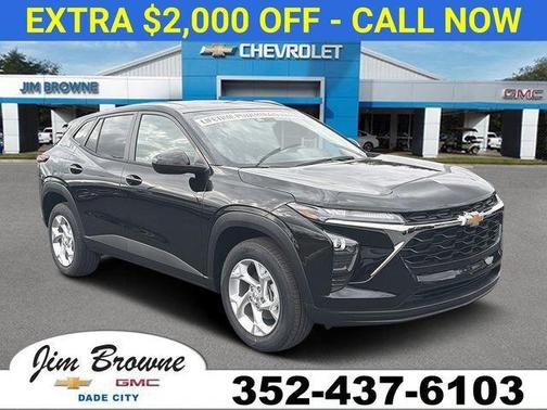 Mosaic Black Metallic 2026 Chevrolet Trax LS