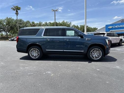 2025 GMC Yukon XL Denali