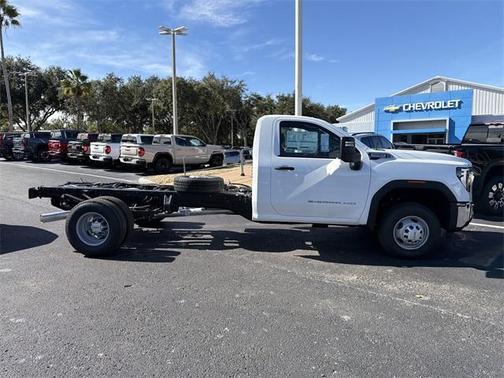 2026 GMC Sierra 3500 Pro