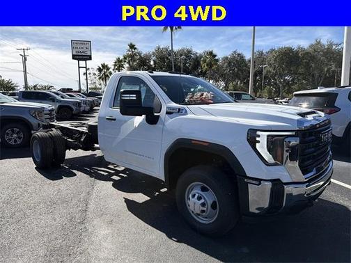2026 GMC Sierra 3500 Pro