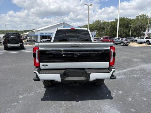 Avalanche 2026 Ford F-350 Platinum