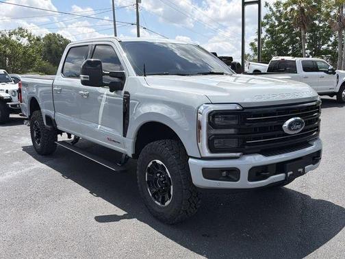 Avalanche 2026 Ford F-350 Platinum