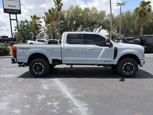 Avalanche 2026 Ford F-350 Platinum