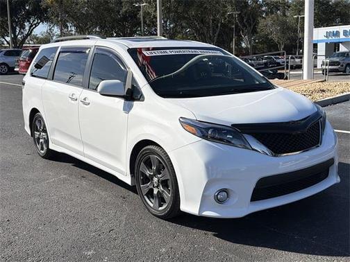 2017 Toyota Sienna SE