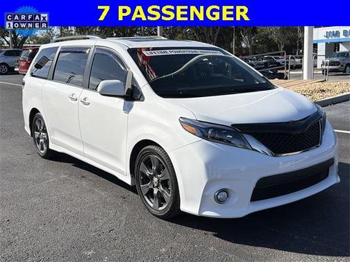 2017 Toyota Sienna SE
