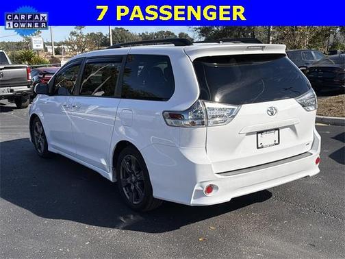 2017 Toyota Sienna SE
