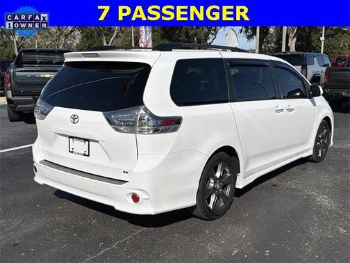 2017 Toyota Sienna SE