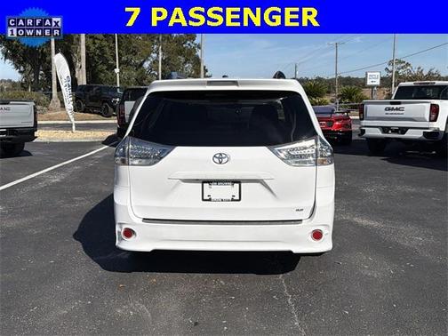 2017 Toyota Sienna SE