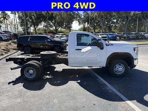 2026 GMC Sierra 3500 Pro
