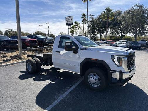 Summit White 2026 GMC Sierra 3500 Pro