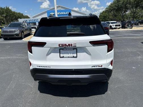 2026 GMC Terrain AT4