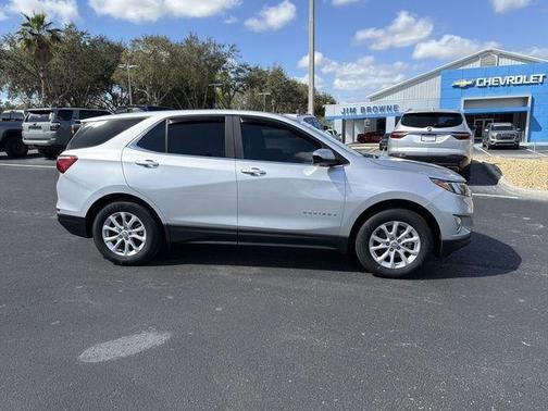 Silver Ice Metallic 2021 Chevrolet Equinox 1LT
